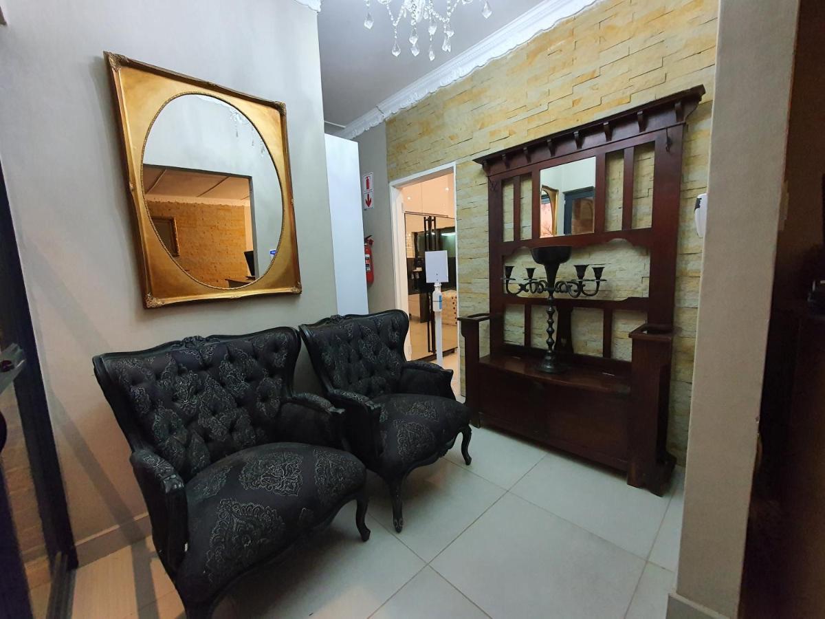 Le Grant Guesthhouse Aparthotel Kroonstad Exterior foto