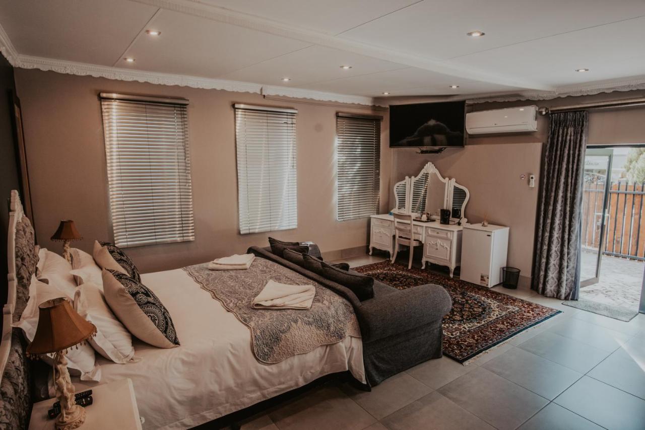 Le Grant Guesthhouse Aparthotel Kroonstad Exterior foto