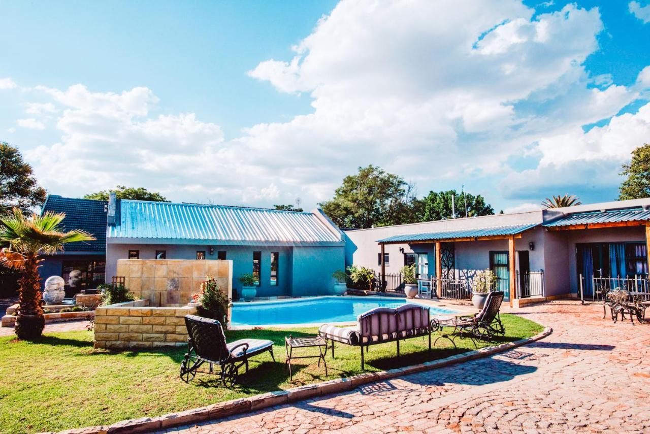 Le Grant Guesthhouse Aparthotel Kroonstad Exterior foto