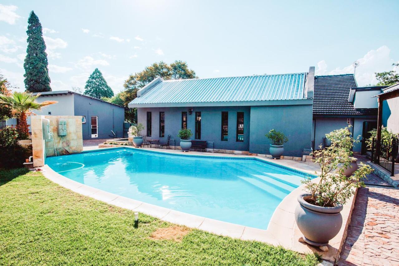 Le Grant Guesthhouse Aparthotel Kroonstad Exterior foto